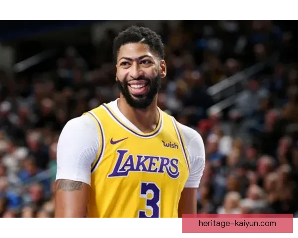 戴维斯进攻创造力逐渐提升，状态回暖引发关注